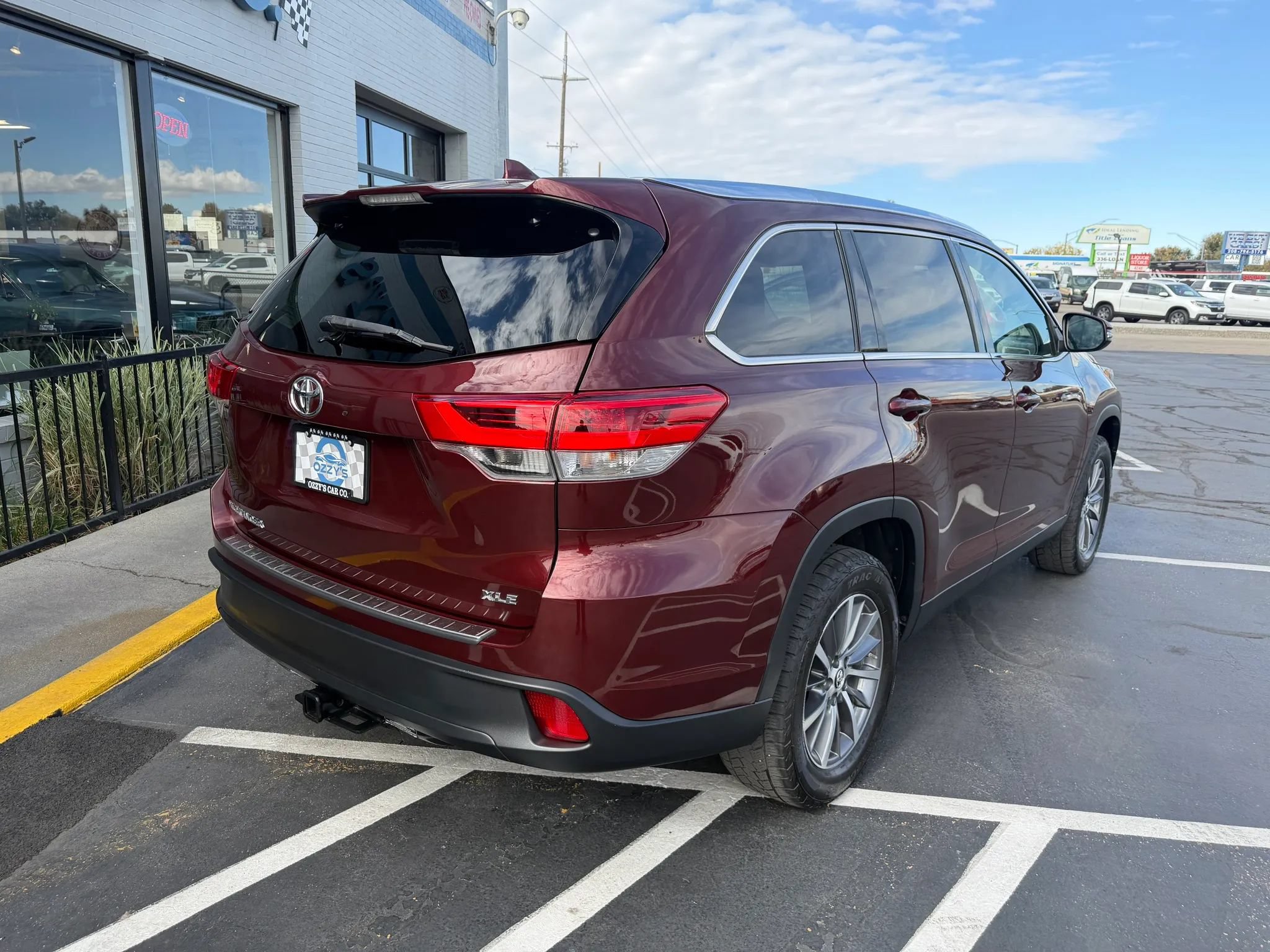 Used 2019 Toyota Highlander XLE FWD image 8