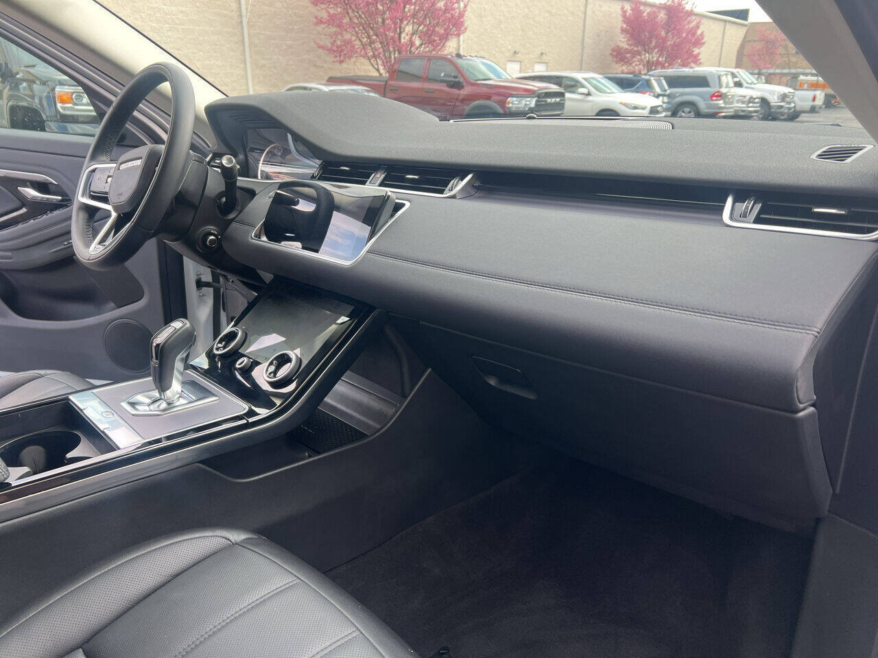 Used 2023 Land Rover Range Rover Evoque SE AWD/4WD image 35