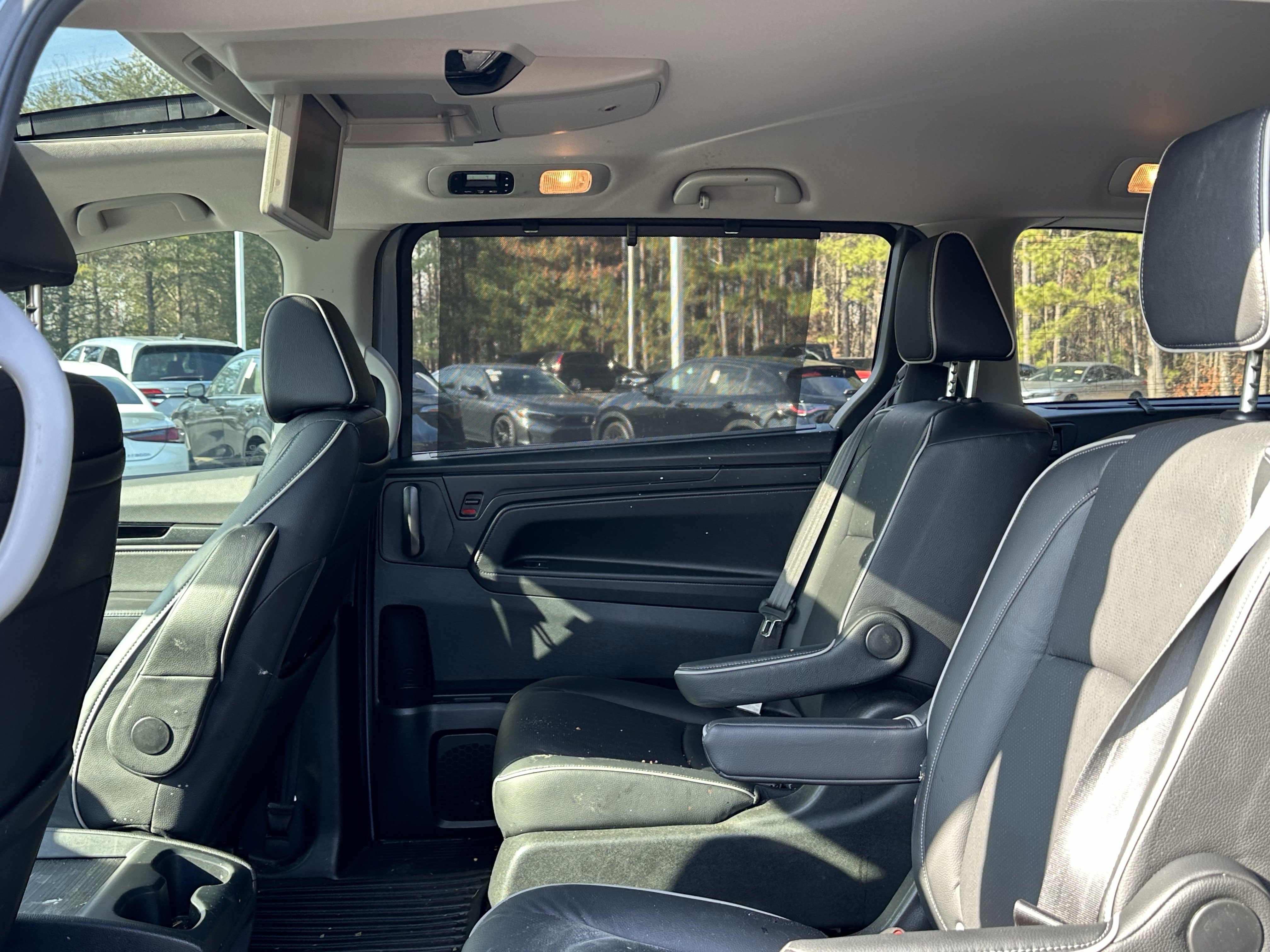 Used 2024 Honda Odyssey Elite image 8