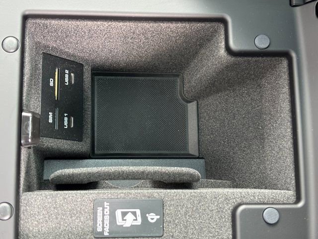 Certified 2026 Porsche Macan image 22