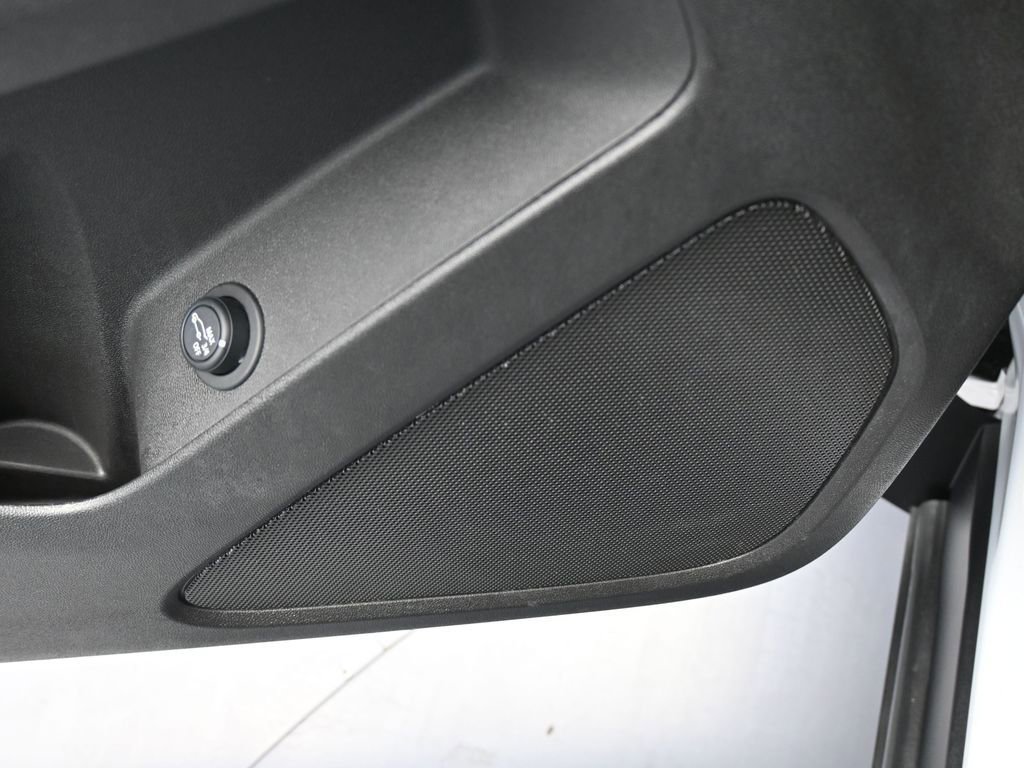 Used 2023 Chevrolet Equinox RS image 14