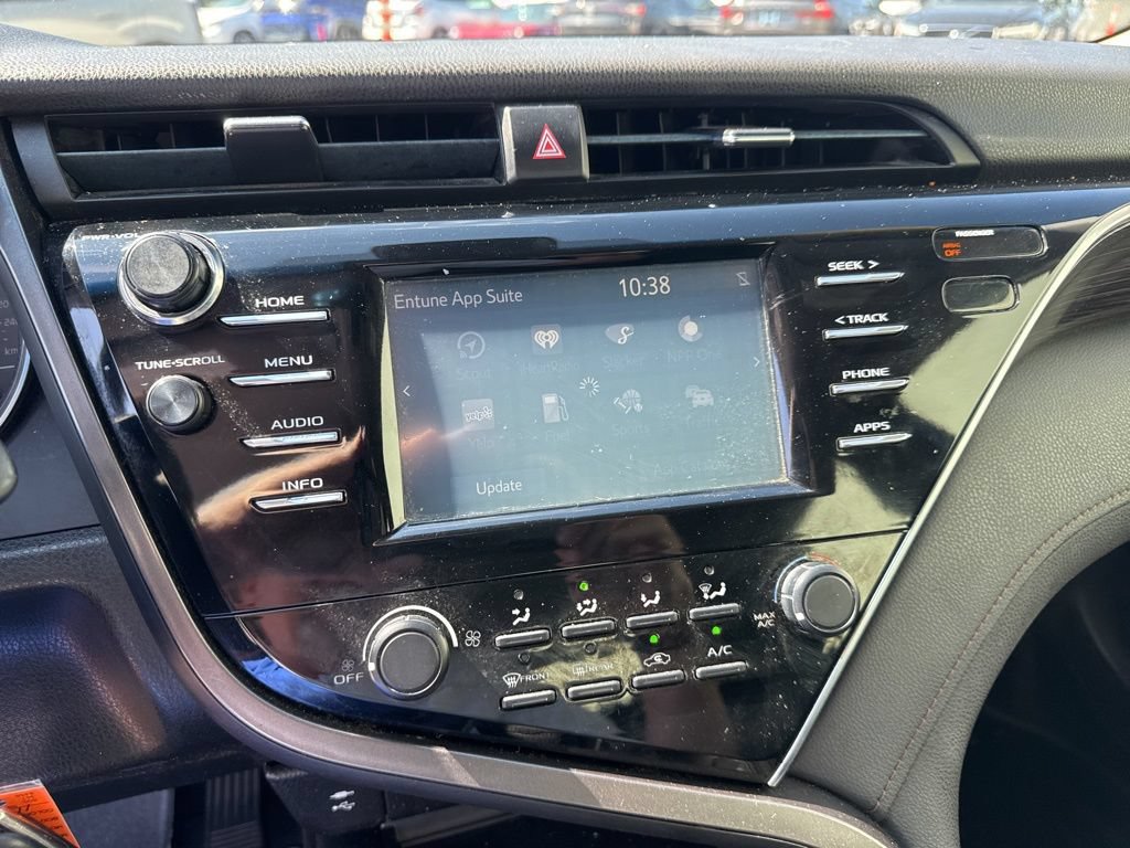 Used 2018 Toyota Camry LE FWD image 22