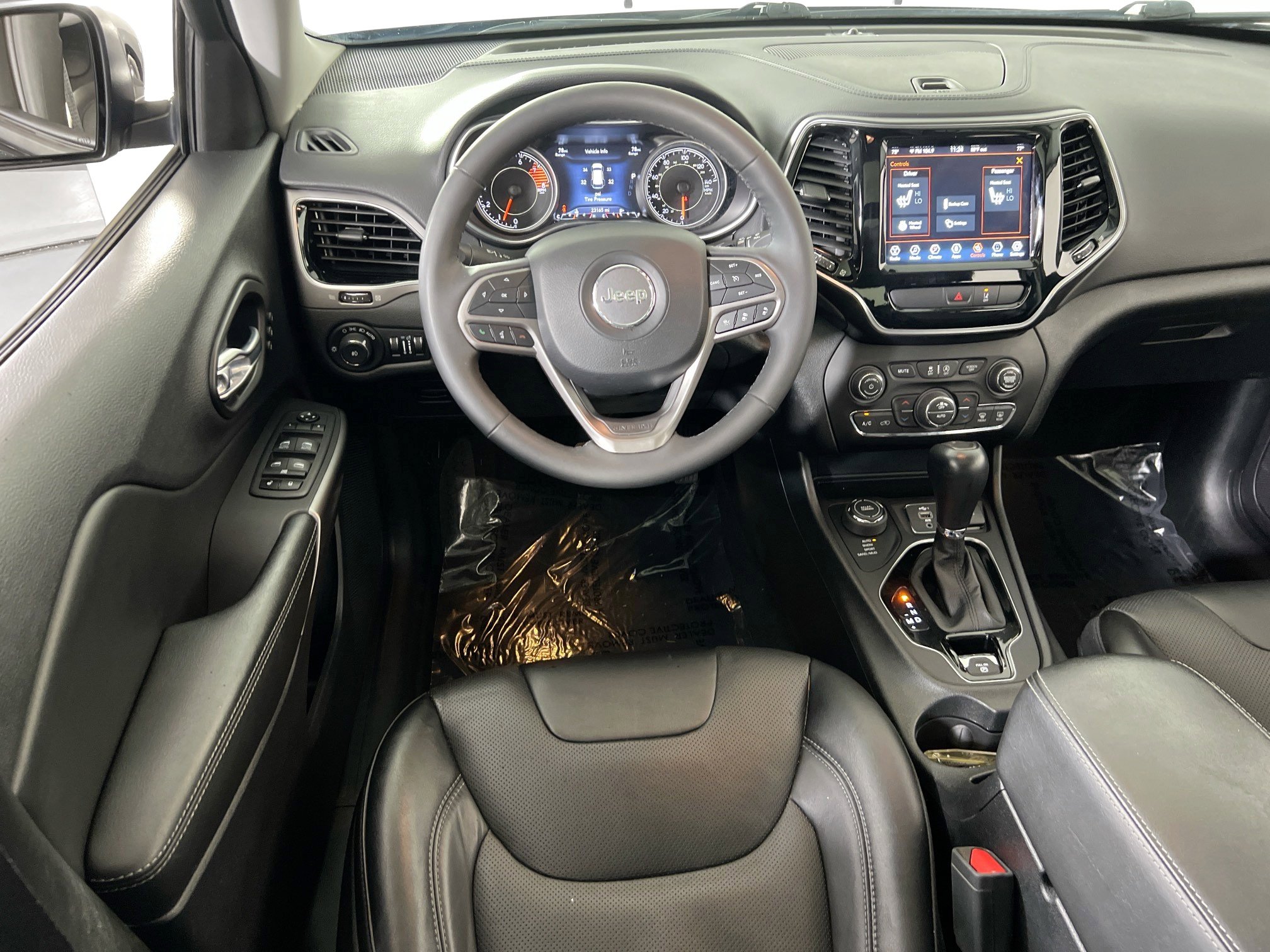Used 2022 Jeep Cherokee Limited image 22
