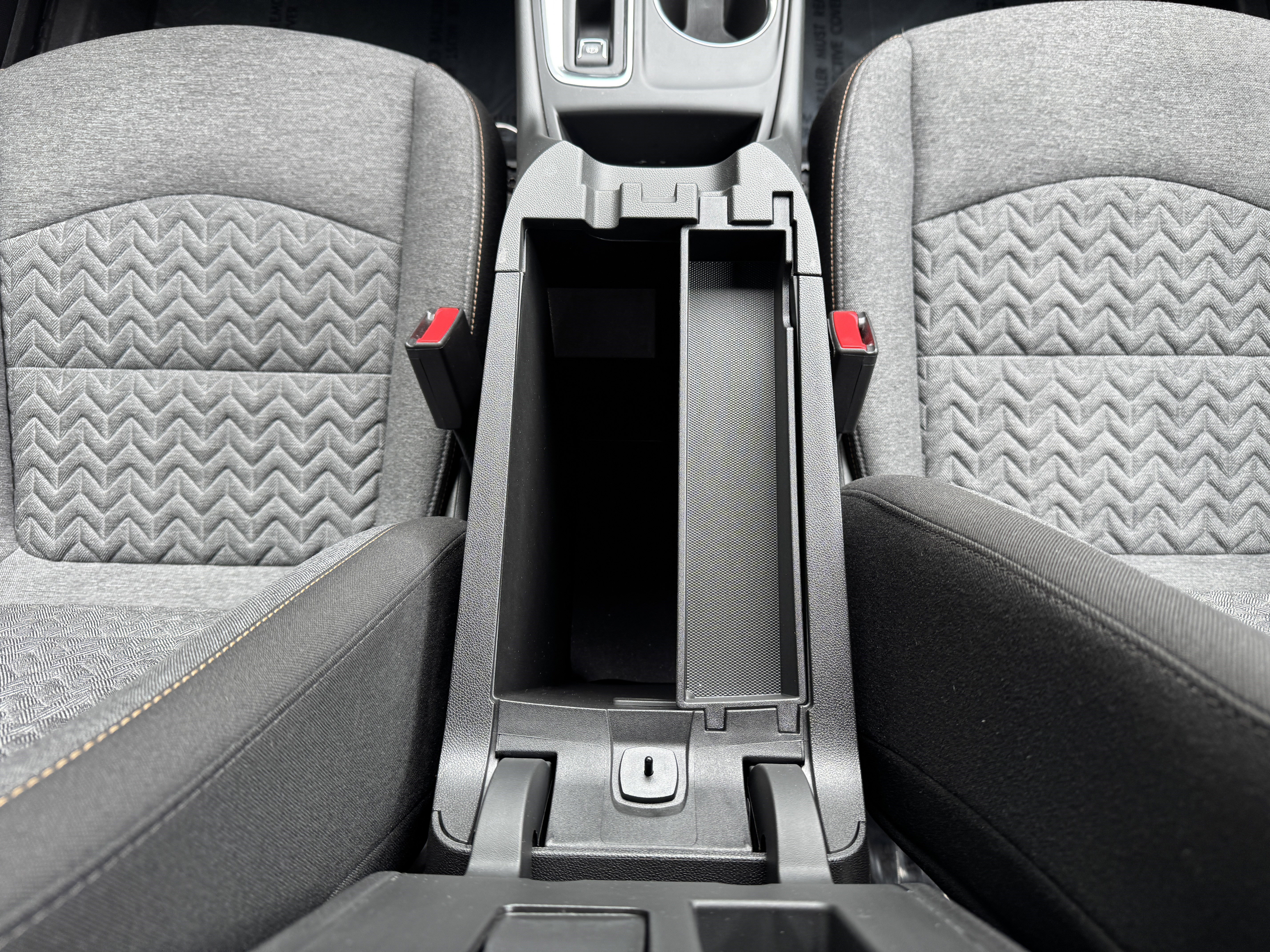 Used 2023 Chevrolet Equinox LT image 29