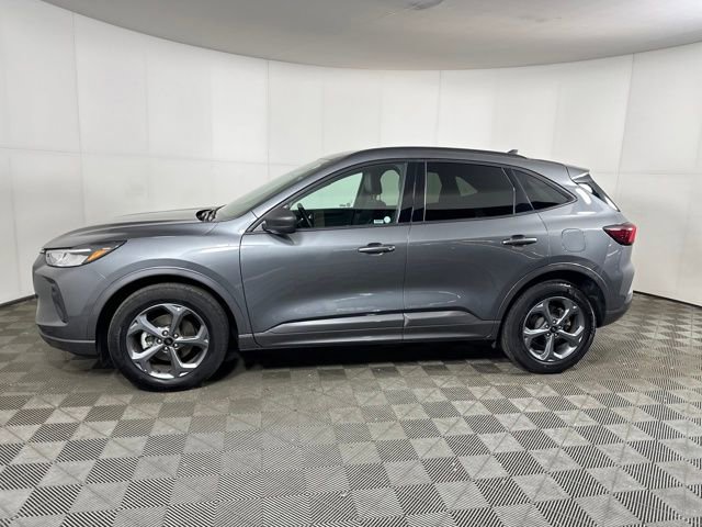 Used 2024 Ford Escape ST-Line image 6