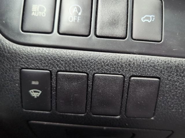Used 2019 Toyota Highlander SE AWD/4WD image 18