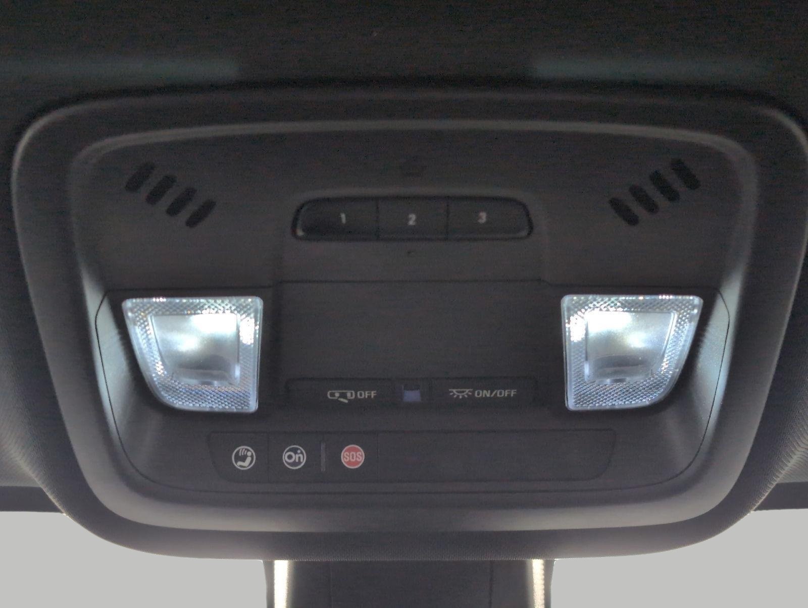 Used 2023 Chevrolet Traverse LT w/ LPO, Floor Liner Package AWD/4WD image 18