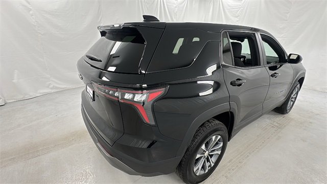 Used 2025 Chevrolet Equinox LT image 3