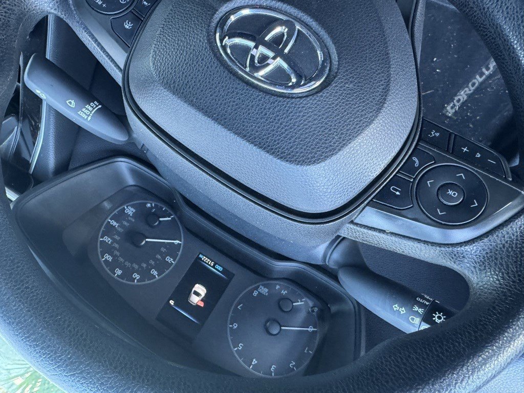 Certified 2023 Toyota Corolla LE image 2