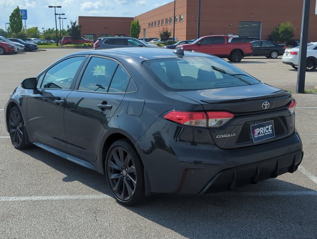 Used 2023 Toyota Corolla SE w/ SE Premium Package FWD image 5