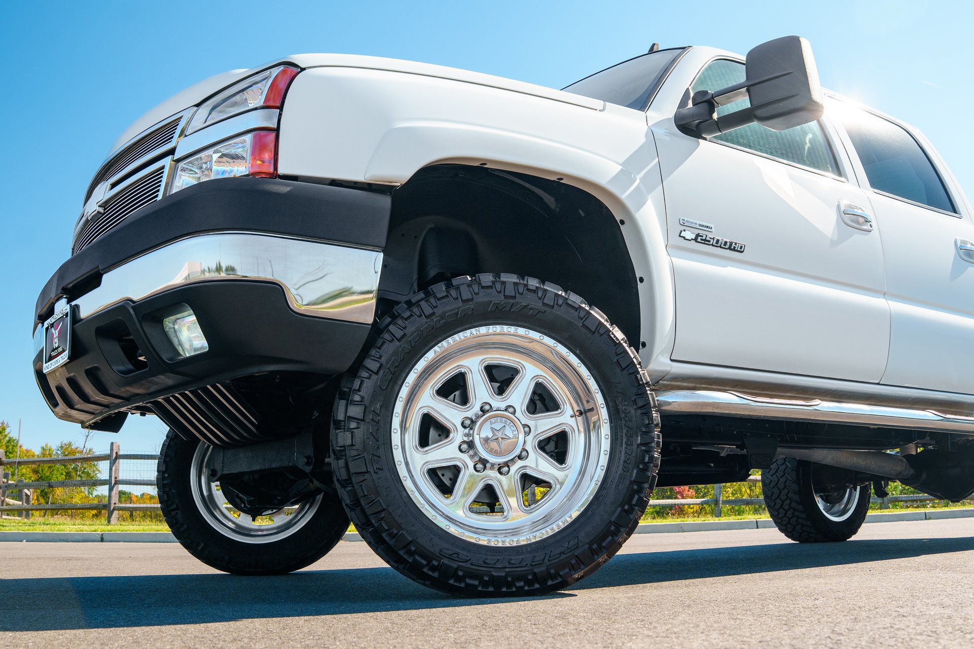 Used 2007 Chevrolet Silverado 2500 LT w/ Heavy-Duty Power Package AWD/4WD image 4