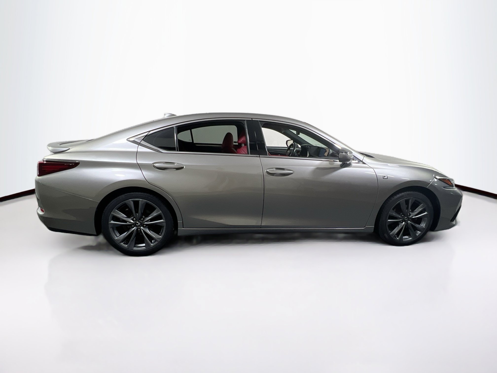 Used 2019 Lexus ES 350 F Sport w/ Accessory Package FWD image 4