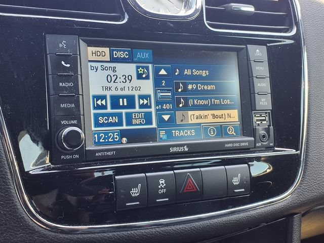 Used 2012 Chrysler 200 Limited FWD image 10