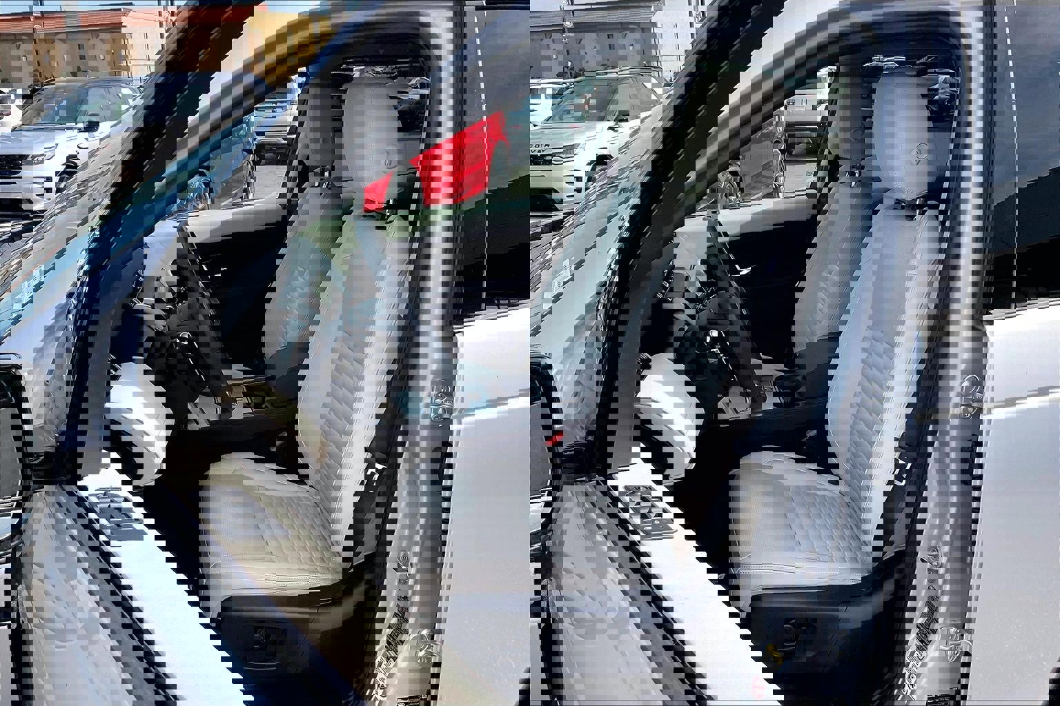 Certified 2025 Land Rover Discovery Sport S image 8