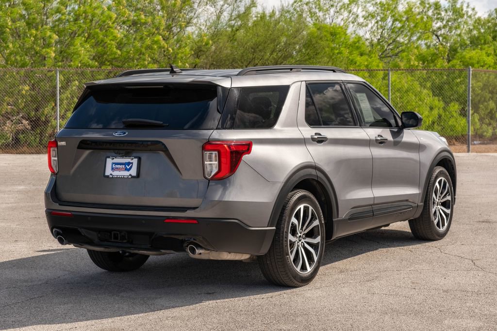 Used 2023 Ford Explorer ST-Line w/ Class IV Trailer Tow Package image 7