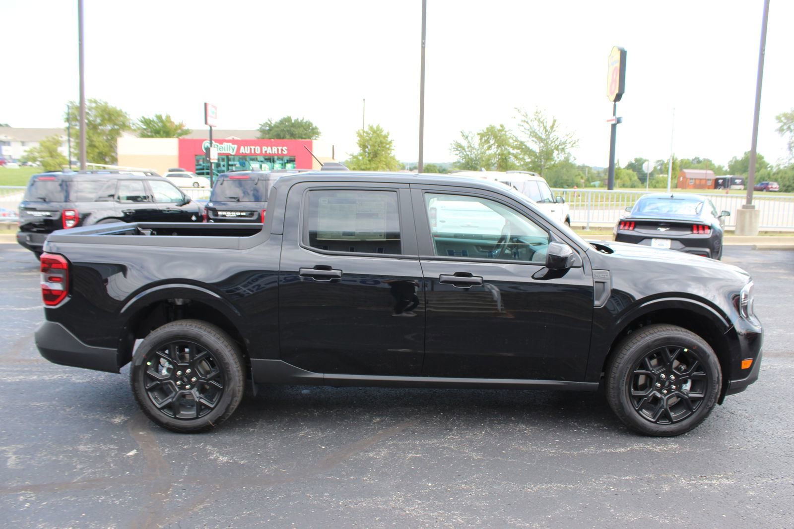 New 2025 Ford Maverick XLT w/ XLT Luxury Package image 6