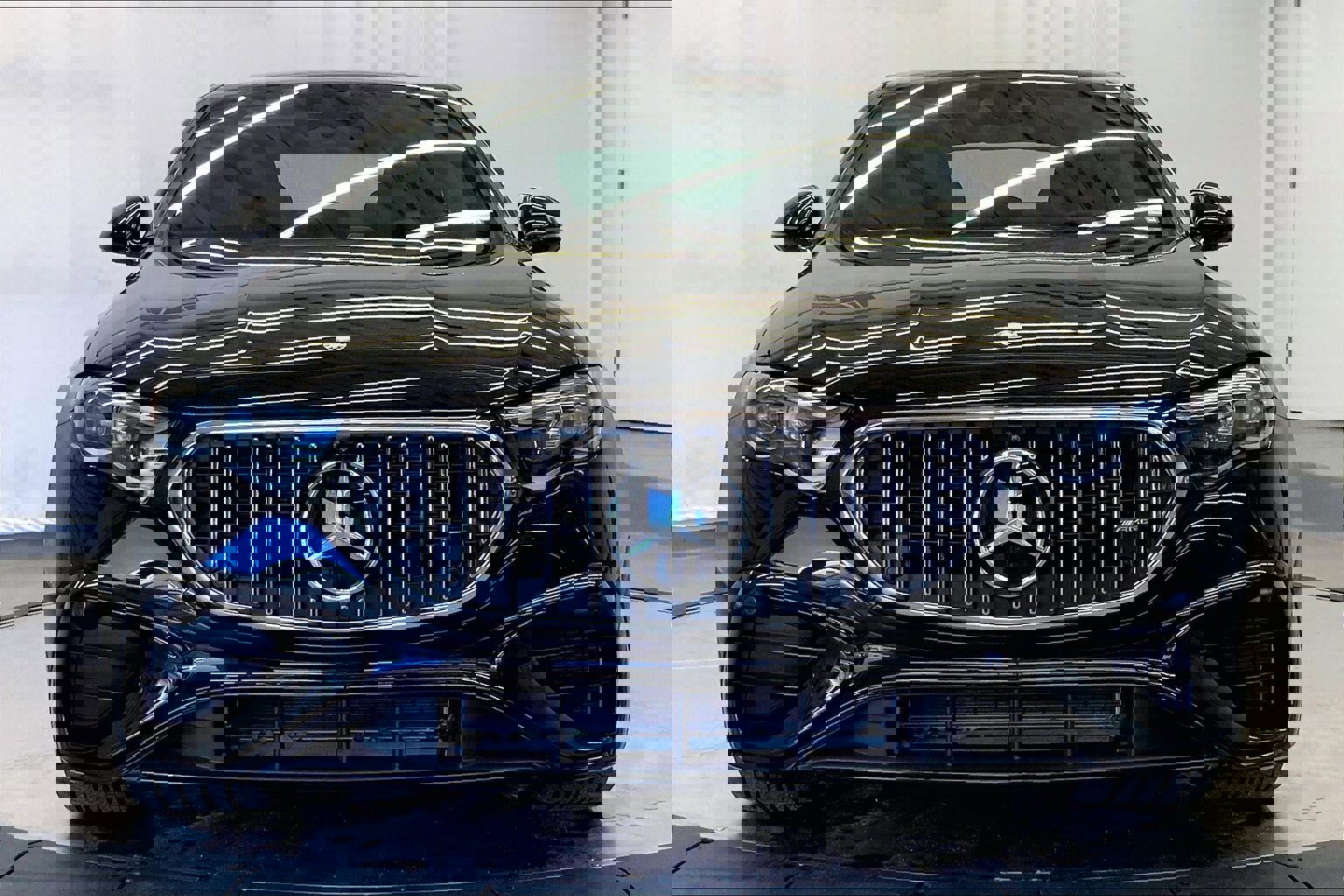 Used 2025 Mercedes-Benz E 53 AMG e 4MATIC Sedan image 8