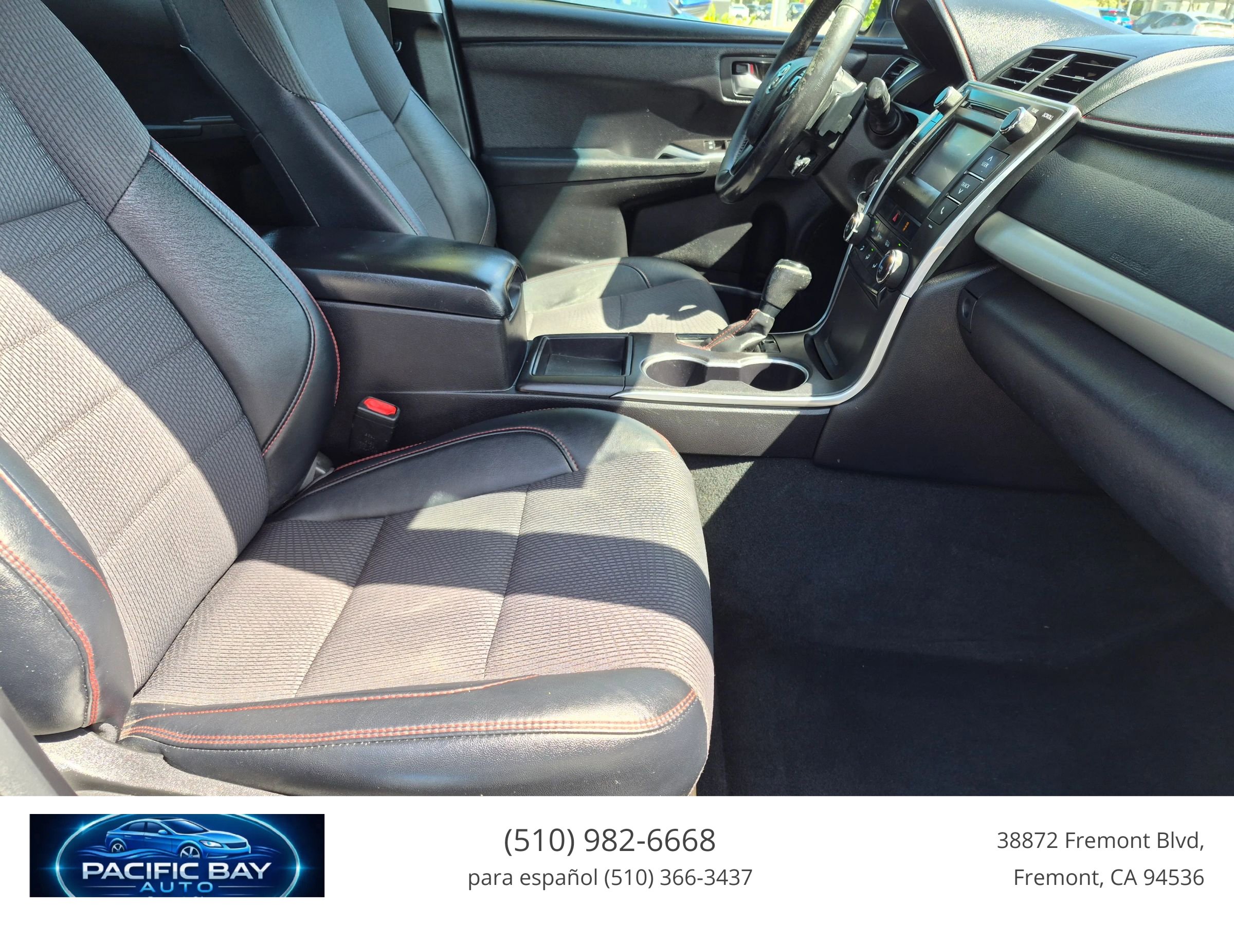 Used 2017 Toyota Camry SE FWD image 18