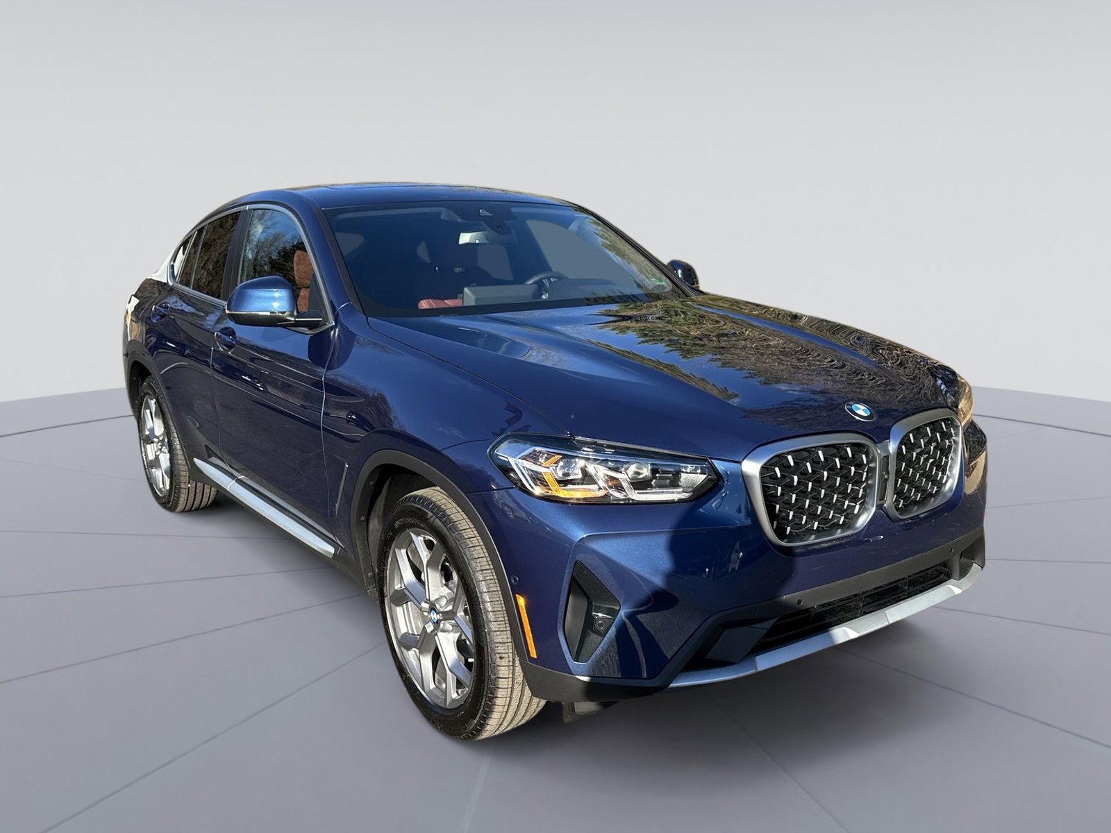 New 2025 BMW X4 xDrive30i w/ Premium Package image 1
