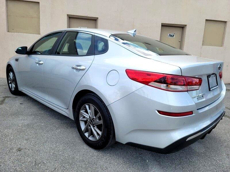 Used 2019 Kia Optima LX FWD image 9