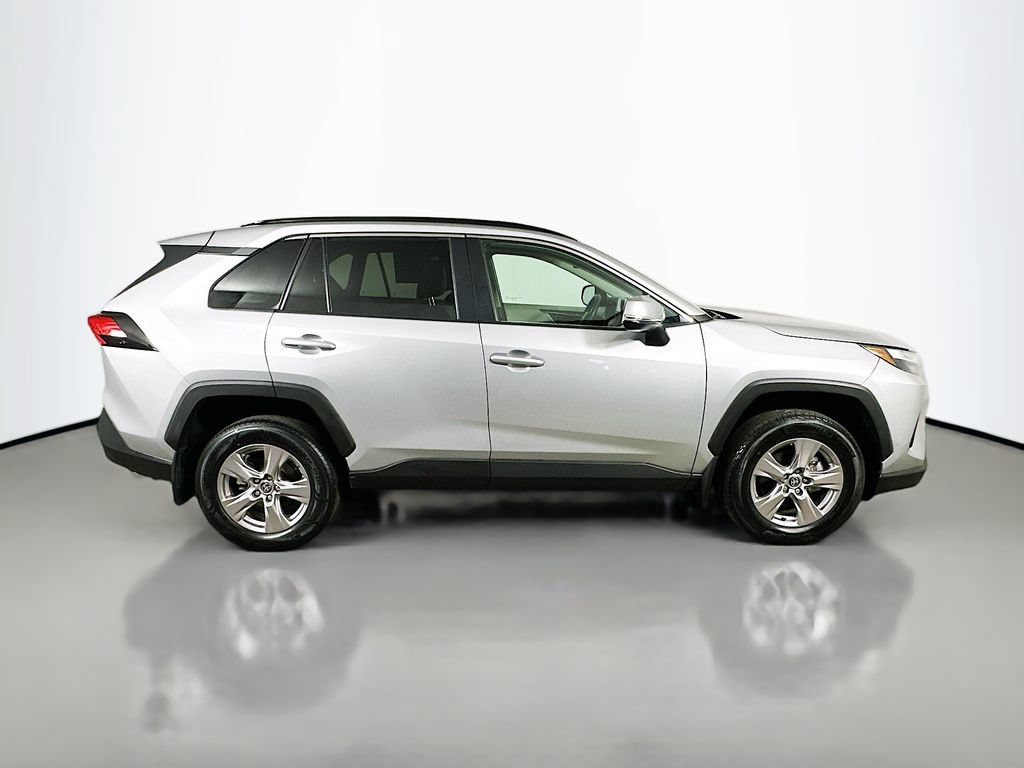 Used 2025 Toyota RAV4 XLE w/ Convenience Package FWD image 7