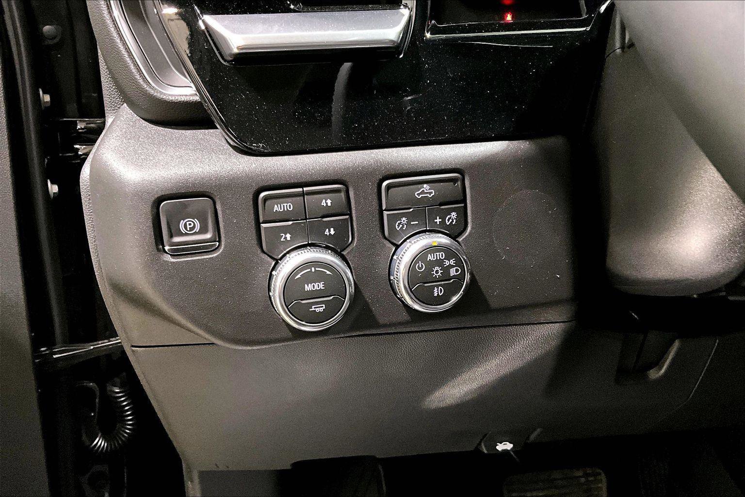 New 2026 GMC Sierra 1500 Elevation image 19