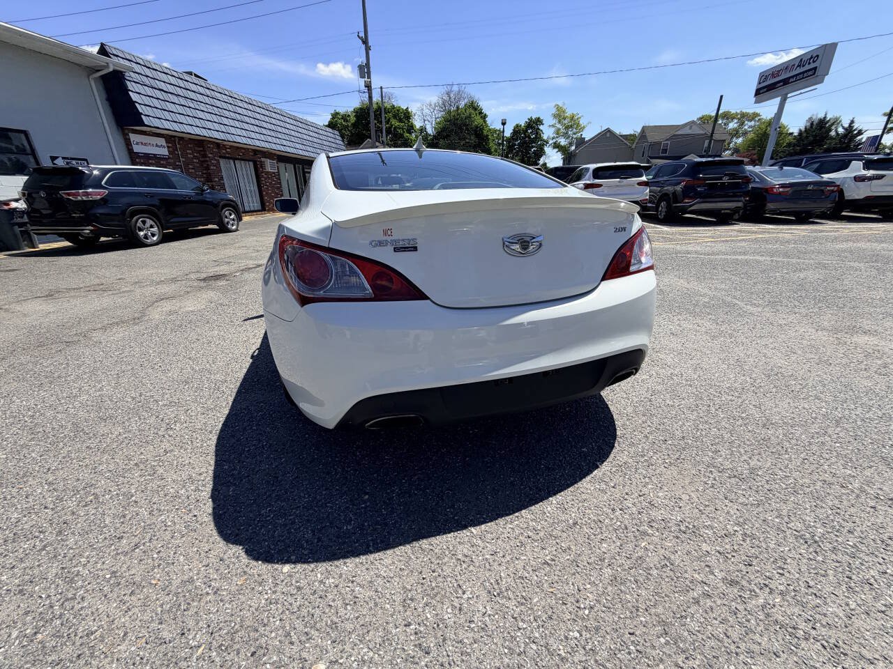 Used 2010 Hyundai Genesis 2.0T RWD image 17