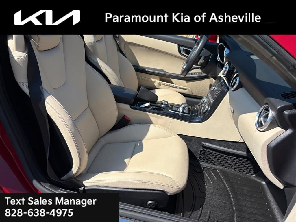 Used 2020 Mercedes-Benz SLC 300 image 18