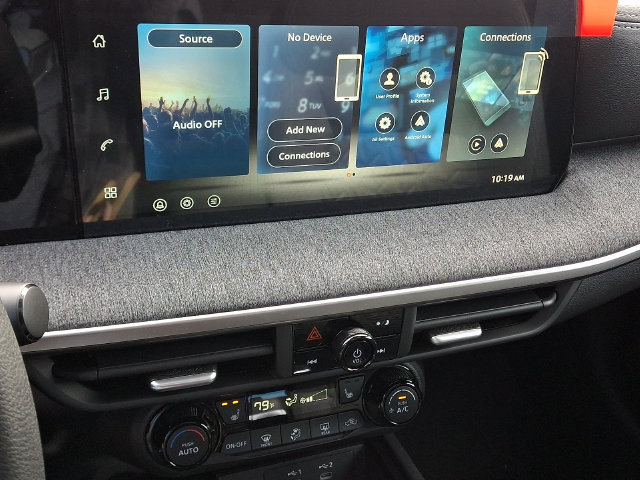 New 2027 Nissan Kicks SV AWD/4WD image 7