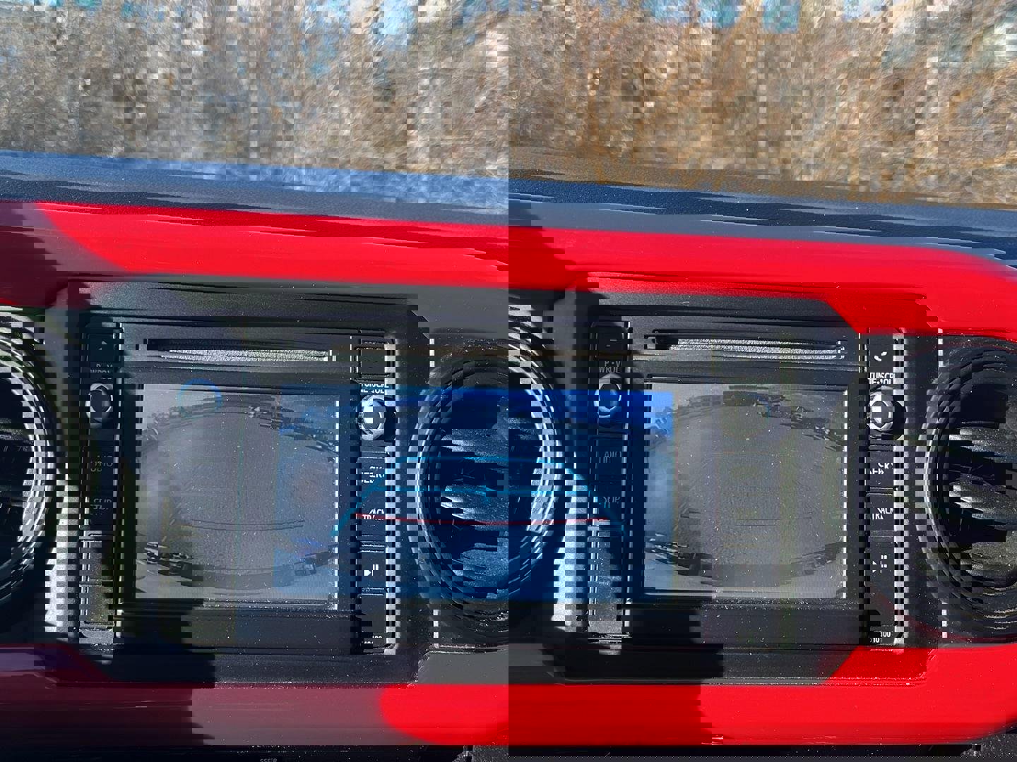 Used 2017 Toyota Tacoma SR image 16