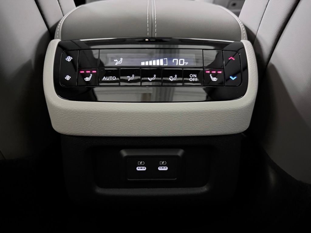 New 2027 INFINITI QX60 Luxe FWD image 32