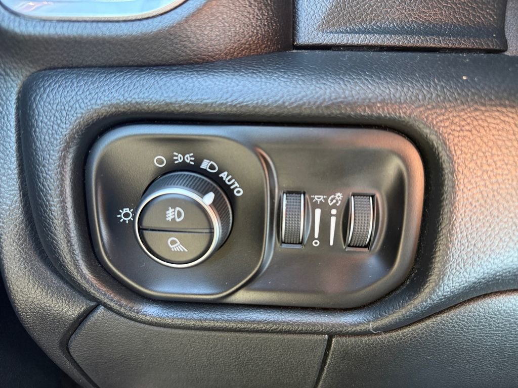 Used 2019 RAM 2500 Laramie image 19