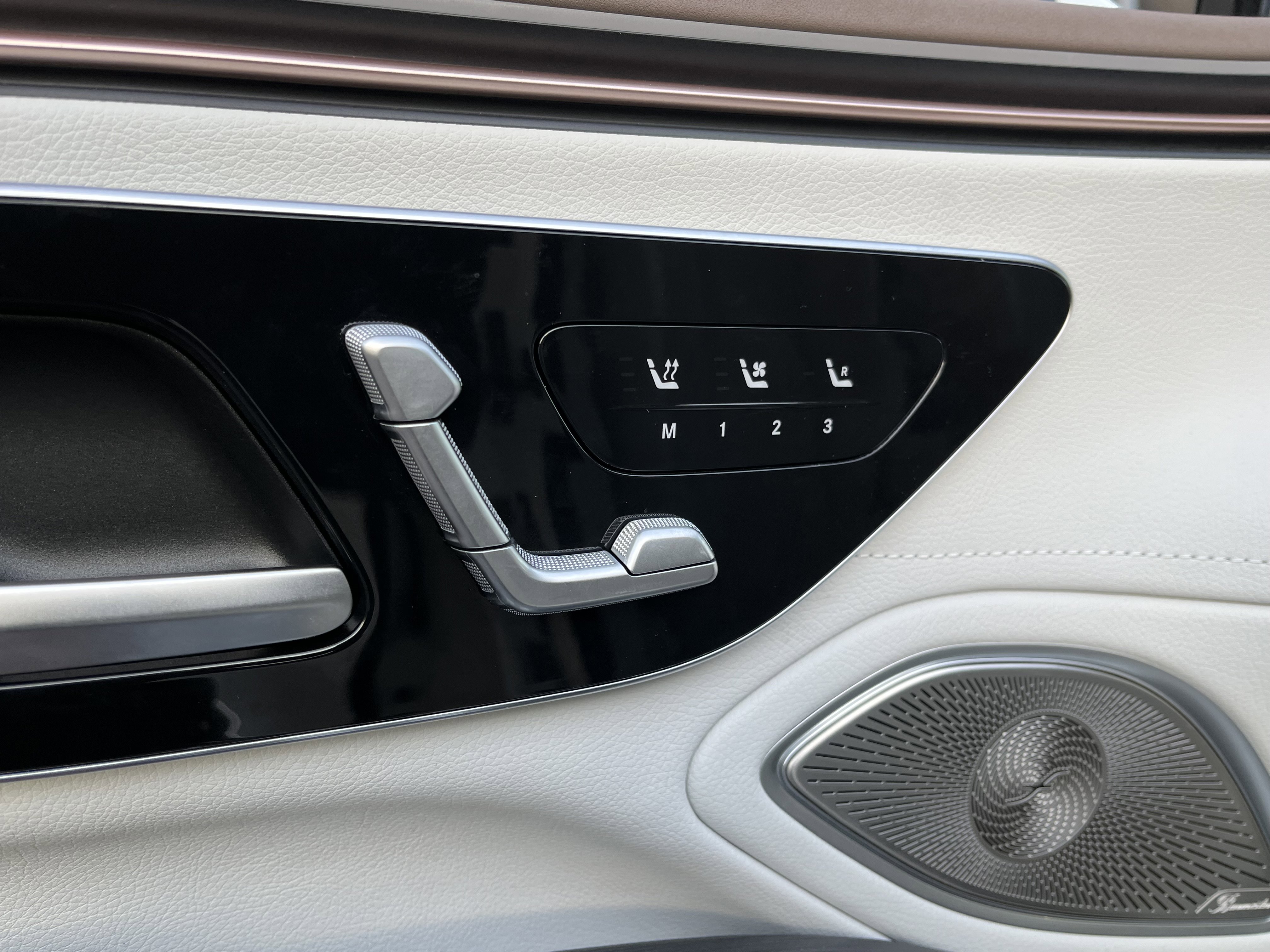 New 2025 Mercedes-Benz EQS 450+ 4MATIC Sedan image 12