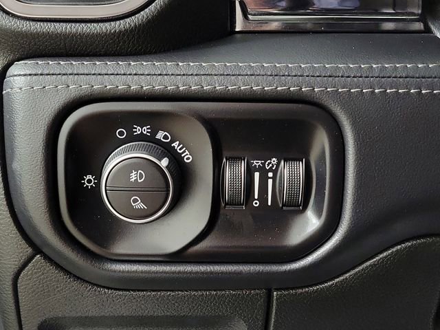 Used 2024 RAM 1500 Limited AWD/4WD image 24