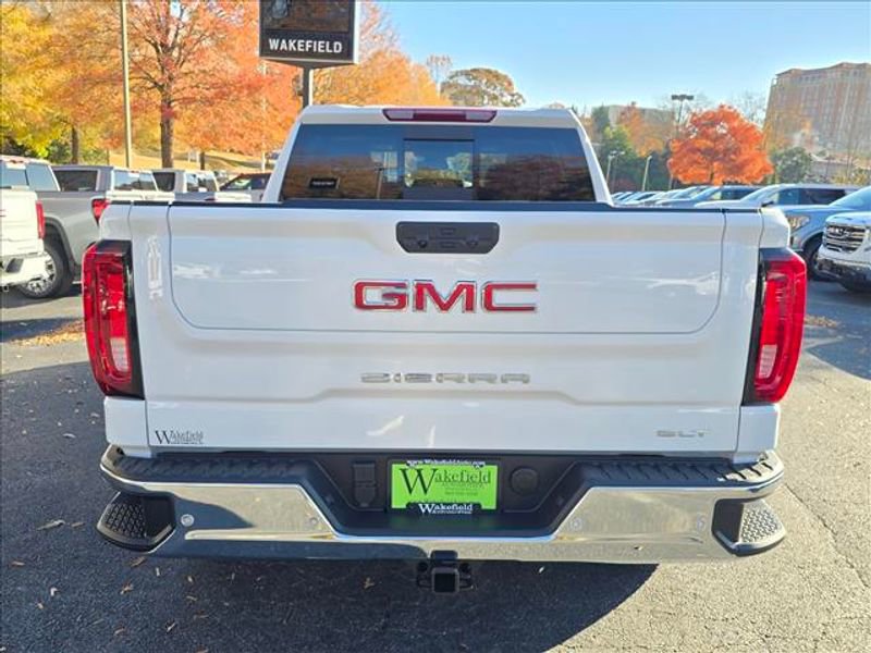 New 2026 GMC Sierra 1500 SLT image 16
