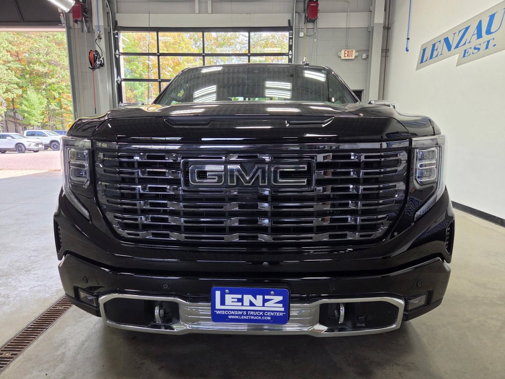 Used 2026 GMC Sierra 1500 Denali Ultimate AWD/4WD image 3