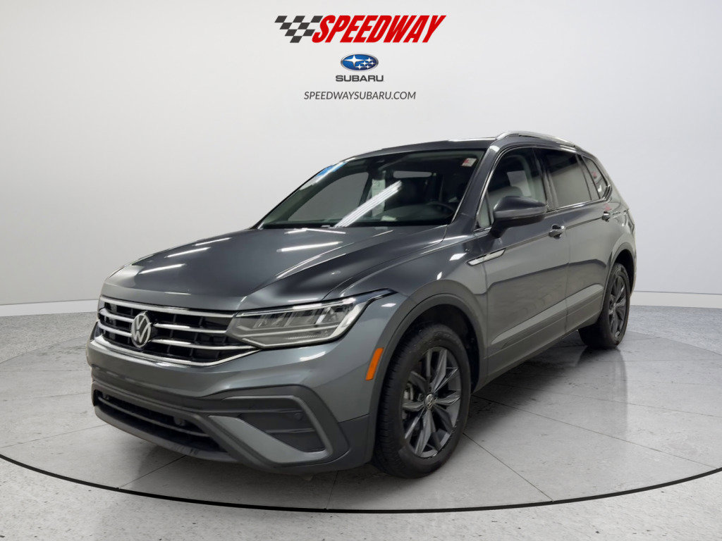 Used 2022 Volkswagen Tiguan SE image 3