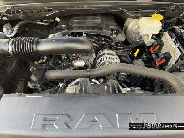 Used 2021 RAM 1500 Laramie AWD/4WD image 30