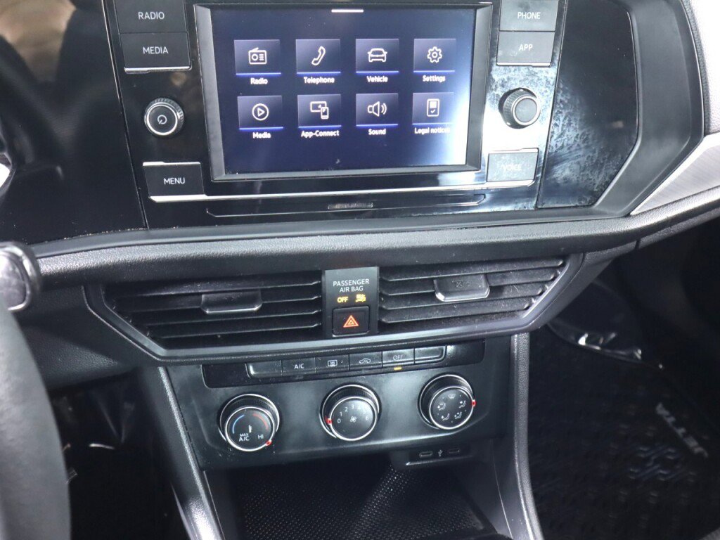 Used 2020 Volkswagen Jetta S w/ Driver Assistance Package image 15