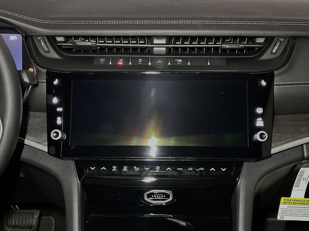 New 2026 Jeep Grand Cherokee Altitude AWD/4WD image 10