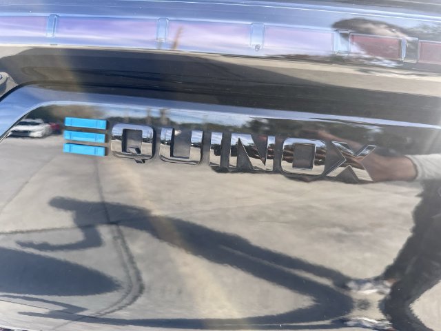 Used 2025 Chevrolet Equinox EV RS FWD image 38
