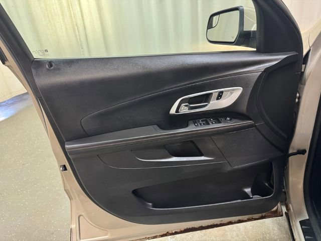 Used 2012 Chevrolet Equinox LT w/ Driver Convenience Package image 12