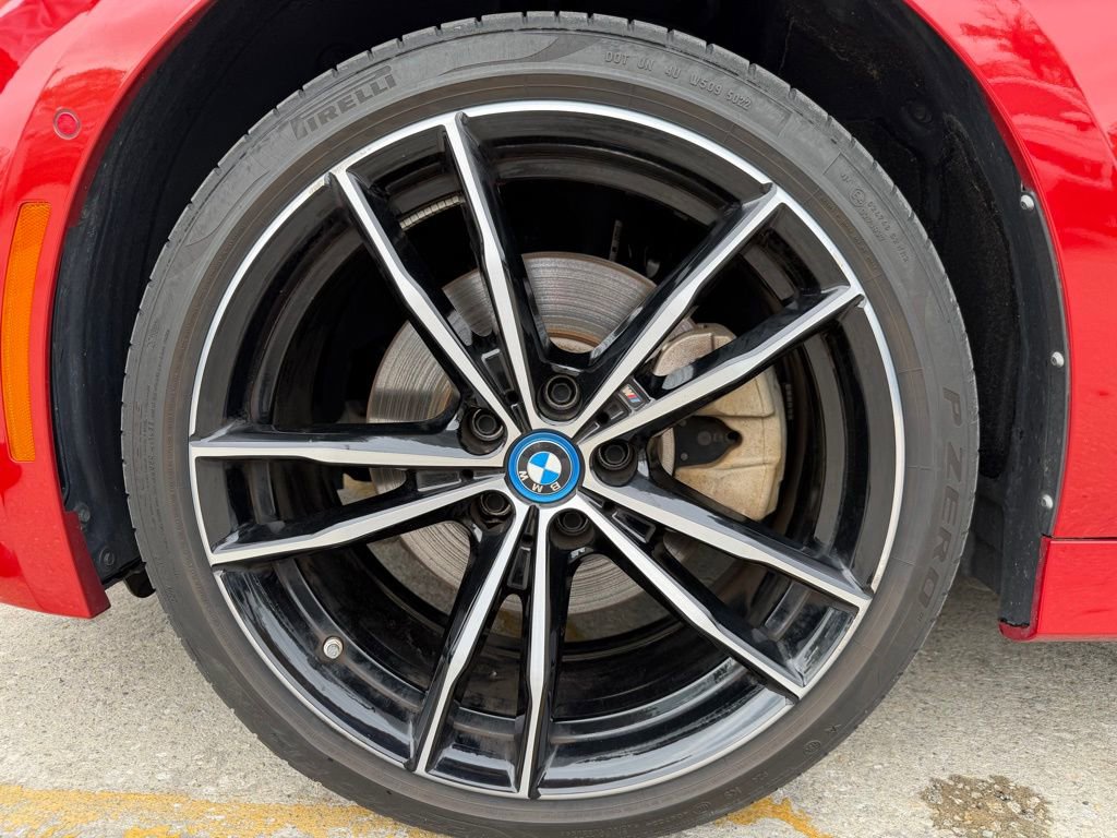 Used 2023 BMW 330e w/ M Sport Package image 10