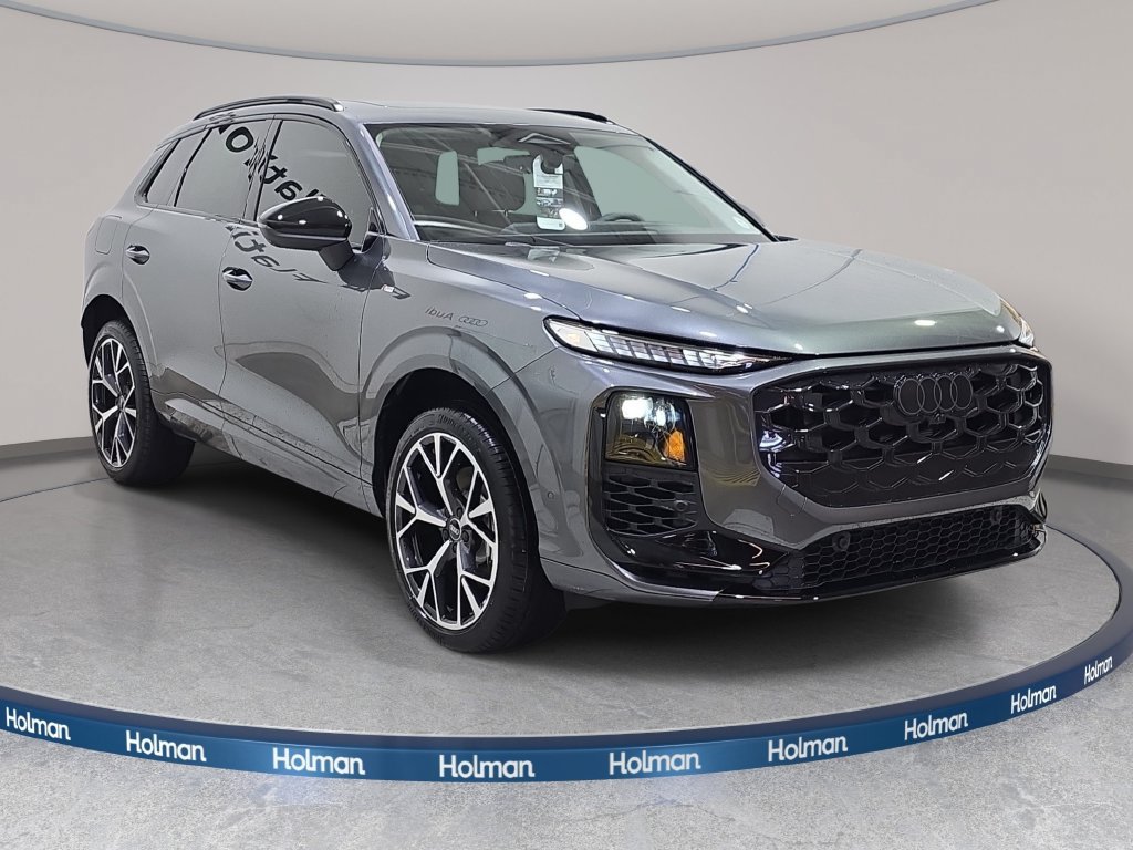 New 2026 Audi Q3 quattro 2.0T AWD/4WD image 3