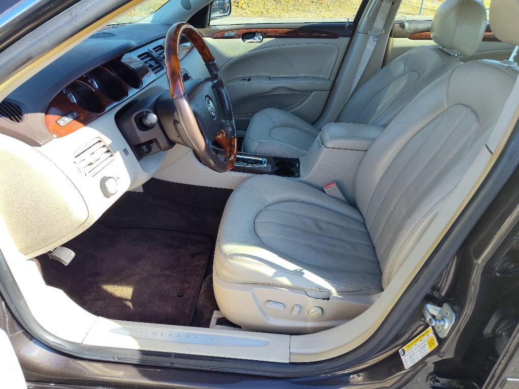 Used 2008 Buick Lucerne CXL w/ Luxury Package FWD image 9