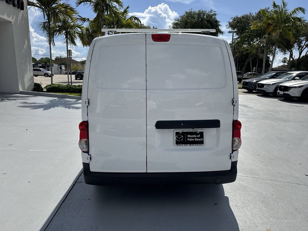 Used 2019 Nissan NV200 S FWD image 2