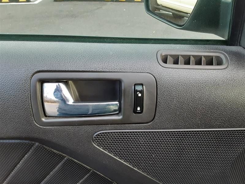 Used 2010 Ford Mustang GT image 38