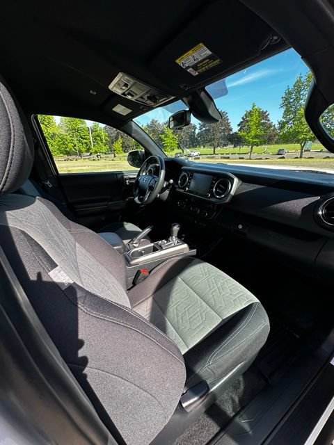 Used 2021 Toyota Tacoma TRD Off-Road AWD/4WD image 21