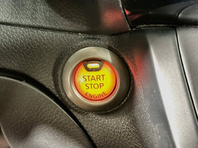 Used 2018 Nissan Sentra SV FWD image 18
