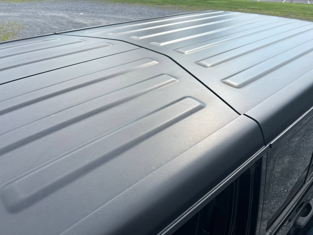 Used 2022 Jeep Wrangler Unlimited Sahara AWD/4WD image 19